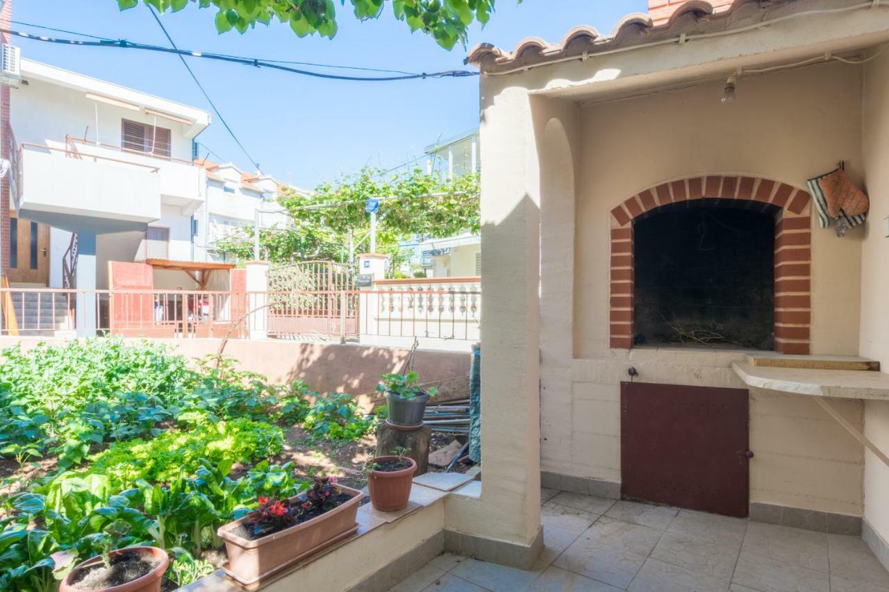Apartments Tolic Biograd Na Moru Exterior photo